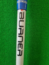Load image into Gallery viewer, TaylorMade Burner 5 Wood 18° Regular with Cover
