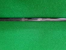 Load image into Gallery viewer, TaylorMade Burner 5 Wood 18° Regular with Cover
