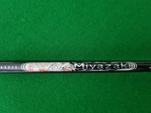 Load image into Gallery viewer, Cleveland Classic XL Driver 10.5° Stiff
