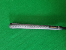 Load image into Gallery viewer, Cleveland Classic XL Driver 10.5° Stiff
