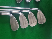 Load image into Gallery viewer, TaylorMade R5 XL Irons 4 - PW Regular
