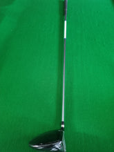 Load image into Gallery viewer, Cobra Max Offset Driver 10.5° Regular with Cover
