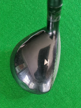 Load image into Gallery viewer, Titleist 910F Fairway 3 Wood 15° Stiff
