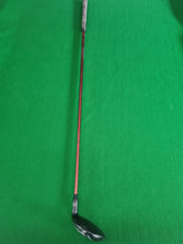 Load image into Gallery viewer, Titleist 910F Fairway 3 Wood 15° Stiff
