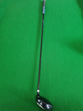 Load image into Gallery viewer, Spalding Concept Fairway 3 Wood 15° Regular with Cover and New Grip
