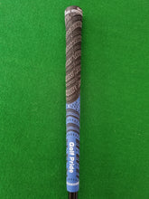 Load image into Gallery viewer, TaylorMade M2 Rescue 4 Hybrid 22° Stiff with Cover and New Grip
