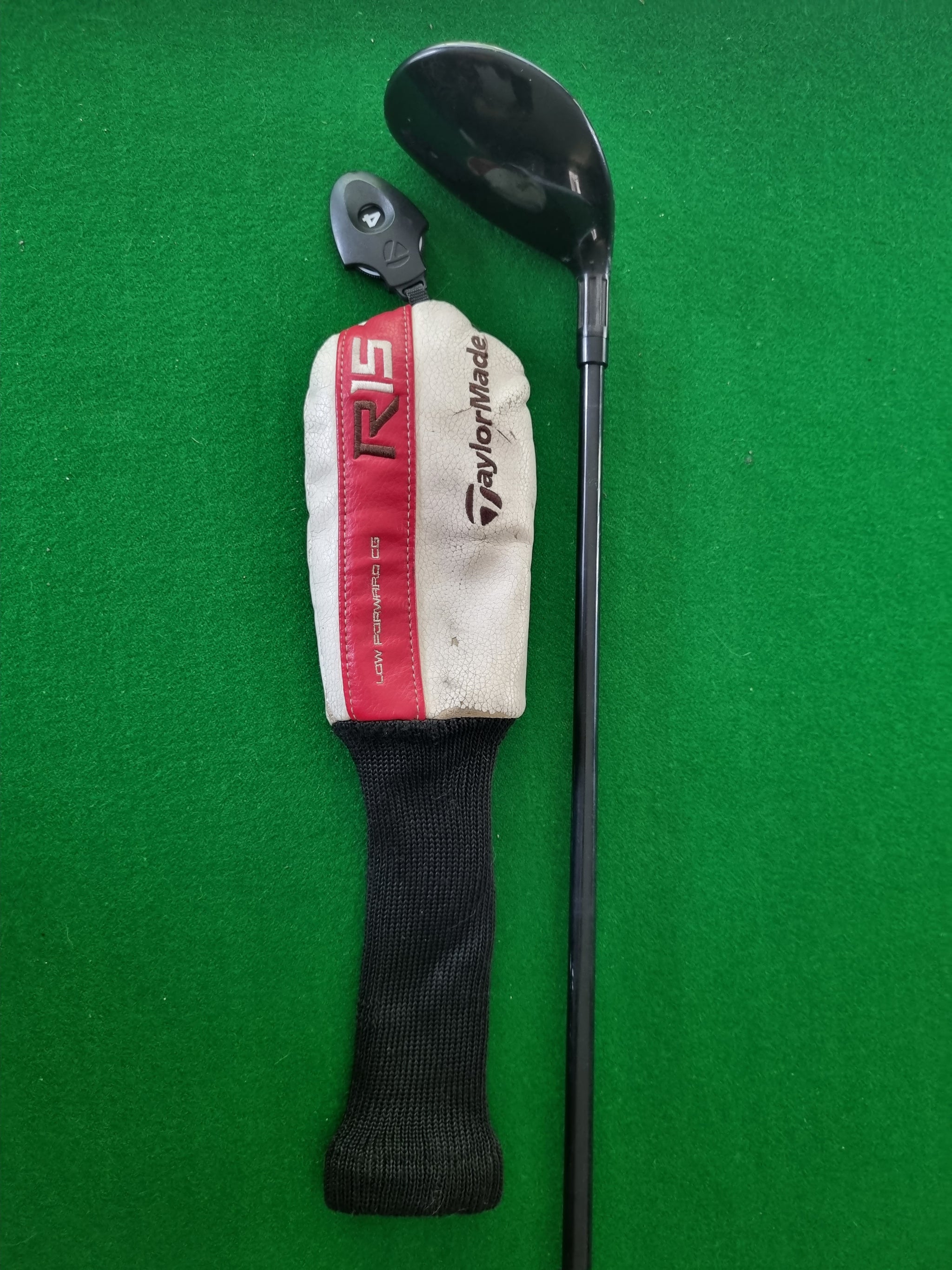 TaylorMade M2 Rescue 4 Hybrid 22° Stiff with Cover and New Grip