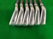 Load image into Gallery viewer, Ping i15 Irons 4 - 9 Iron Black Dot Regular
