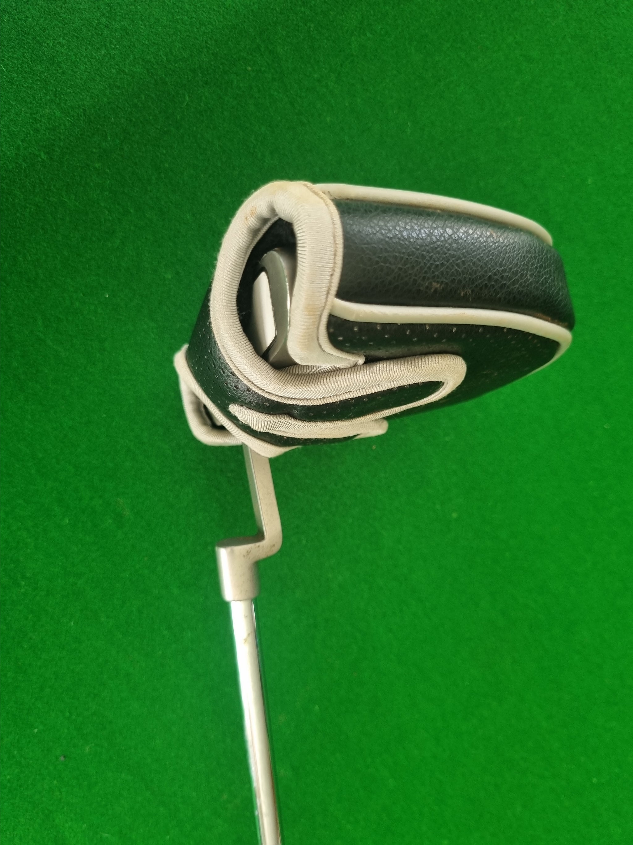 Odyssey White Hot 2-ball Blade Putter 37