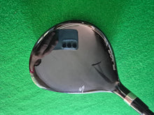 Load image into Gallery viewer, Cobra Fly XL 5 Wood 19° Regular with Cover
