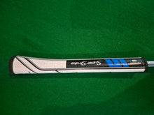 Load image into Gallery viewer, Odyssey White Hot Pro 9 Putter 35&quot; with Cover

