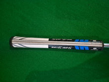 Load image into Gallery viewer, Odyssey White Hot Pro 9 Putter 35&quot; with Cover
