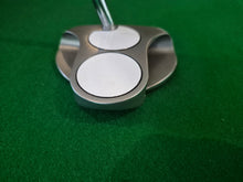 Load image into Gallery viewer, Odyssey White Hot 2-Ball Putter 35&quot; with Cover
