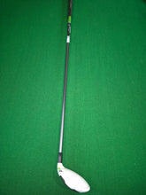 Load image into Gallery viewer, TaylorMade RBZ 4 Hybrid 22° Regular with Cover
