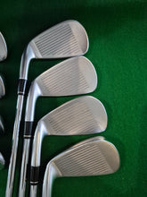 Load image into Gallery viewer, TaylorMade R9 Irons 4 - SW Regular
