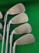 Load image into Gallery viewer, Ping G15 Irons 4 - PW Black Dot Regular
