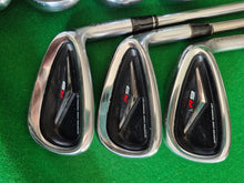 Load image into Gallery viewer, TaylorMade R9 Irons 4 - PW Stiff
