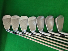 Load image into Gallery viewer, TaylorMade R9 Irons 4 - PW Stiff
