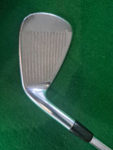Load image into Gallery viewer, TaylorMade R9 9 Iron Stiff
