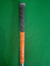 Load image into Gallery viewer, TaylorMade R9 9 Iron Stiff
