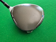 Load image into Gallery viewer, TaylorMade Sim Max D Driver 10.5° Regular
