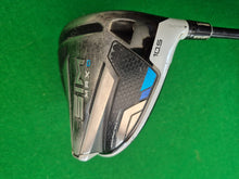 Load image into Gallery viewer, TaylorMade Sim Max D Driver 10.5° Regular
