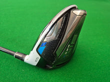 Load image into Gallery viewer, TaylorMade Sim Max D Driver 10.5° Regular
