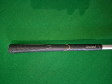 Load image into Gallery viewer, Cleveland HiBore Driver 9.5° Stiff with Cover
