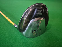 Load image into Gallery viewer, Cobra L4V X Driver 9° Stiff with Cover
