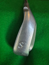 Load image into Gallery viewer, Ping G10 Sand Wedge Black Dot Regular
