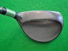 Load image into Gallery viewer, Cleveland HiBore 3 Wood 15° Stiff with Cover
