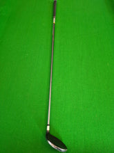 Load image into Gallery viewer, Cleveland HiBore 3 Wood 15° Stiff with Cover
