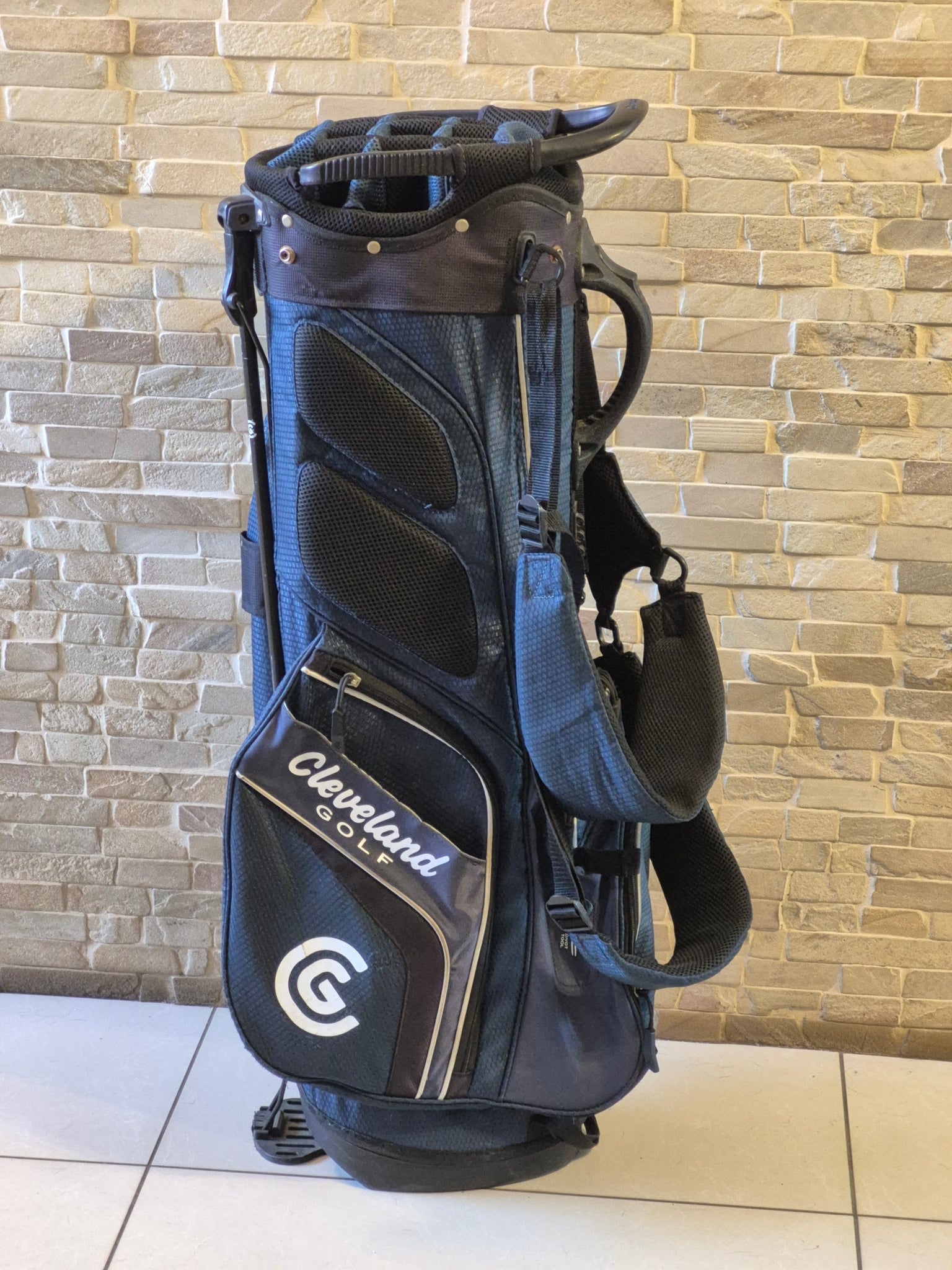 cleveland golf bag rain cover Cleveland Golf Carry Stand Bag 14-Way Divider with Rain Cover – Golfers Market