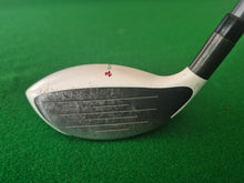 Load image into Gallery viewer, TaylorMade Burner Superfast 2.0 Rescue 4 Hybrid 21° Senior
