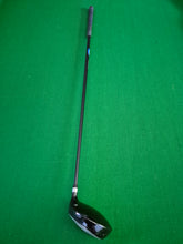 Load image into Gallery viewer, Fearless Kids Junior Full Golf Set 4 - 6 Years, 2 x Woods, 3 x Irons, Putter and Stand Bag
