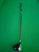Load image into Gallery viewer, Fearless Kids Junior Full Golf Set 4 - 6 Years, 2 x Woods, 3 x Irons, Putter and Stand Bag
