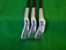 Load image into Gallery viewer, Fearless Kids Junior Full Golf Set 4 - 6 Years, 2 x Woods, 3 x Irons, Putter and Stand Bag
