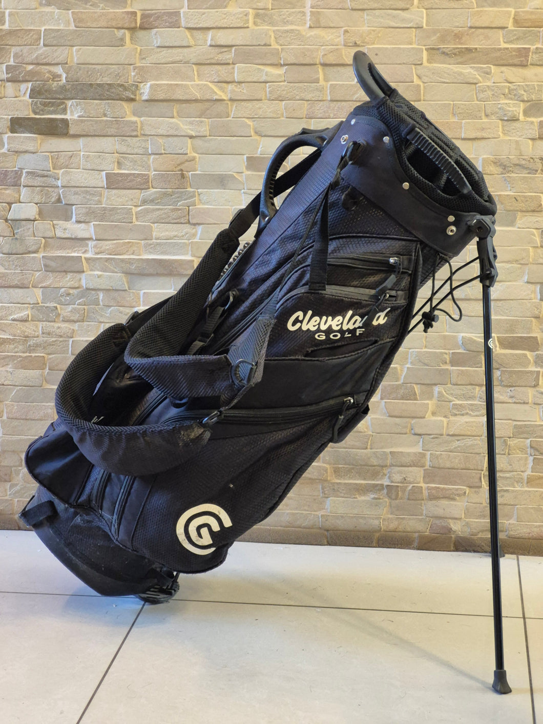 Cleveland Golf Carry Stand Bag 14-Way Divider with Rain Cover