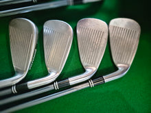 Load image into Gallery viewer, Cleveland CG7 Irons LH 4 - SW Regular
