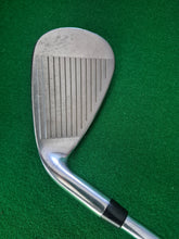 Load image into Gallery viewer, Callaway Warbird 9 Iron Uniflex
