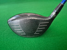 Load image into Gallery viewer, Titleist 913D2 Driver 10.5° Adjustable loft Regular
