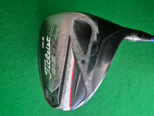 Load image into Gallery viewer, Titleist 913D2 Driver 10.5° Adjustable loft Regular
