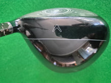 Load image into Gallery viewer, Callaway Epic Flash Driver 9° Adjustable loft Stiff with Cover
