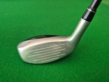 Load image into Gallery viewer, TaylorMade Rescue Mid 4 Hybrid 22° Stiff
