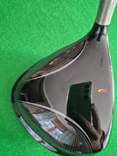 Load image into Gallery viewer, TaylorMade Burner Driver 9.5° Uniflex with Cover
