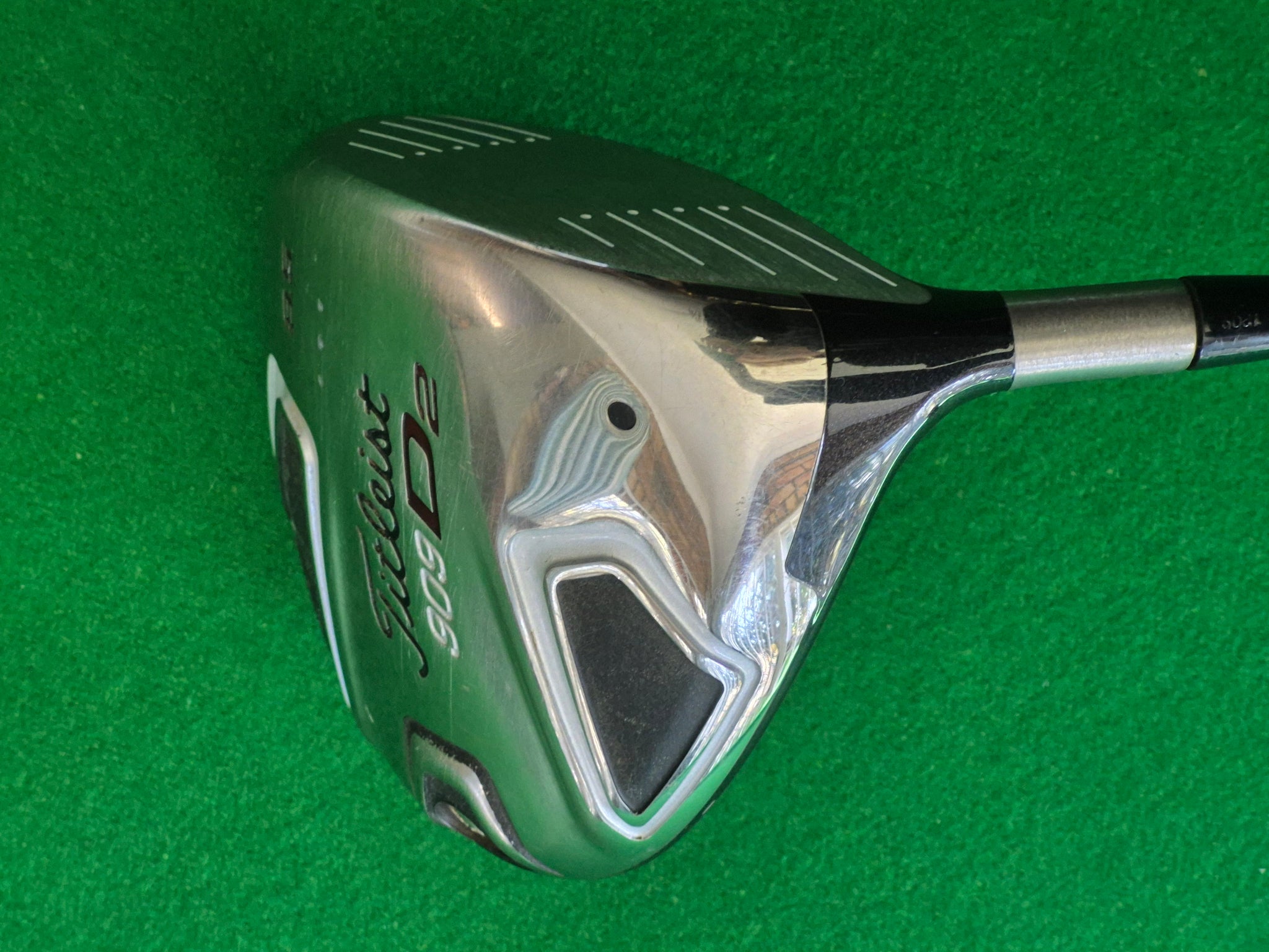 Titleist 909D2 Driver 8.5° Stiff with Cover – Golfers Market