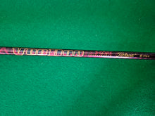 Load image into Gallery viewer, Titleist 909D2 Driver 8.5° Stiff with Cover
