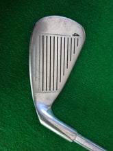 Load image into Gallery viewer, Callaway X18 4 Iron Uniflex
