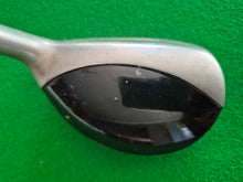 Load image into Gallery viewer, TaylorMade R7 Draw Rescue 4 Hybrid 22° Stiff with Cover
