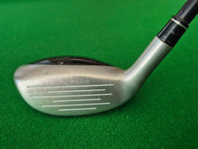 Load image into Gallery viewer, TaylorMade R7 Draw Rescue 4 Hybrid 22° Stiff with Cover
